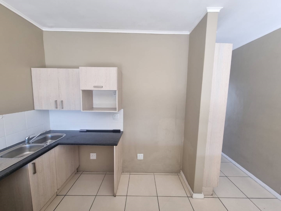 To Let 1 Bedroom Property for Rent in Mowbray Western Cape
